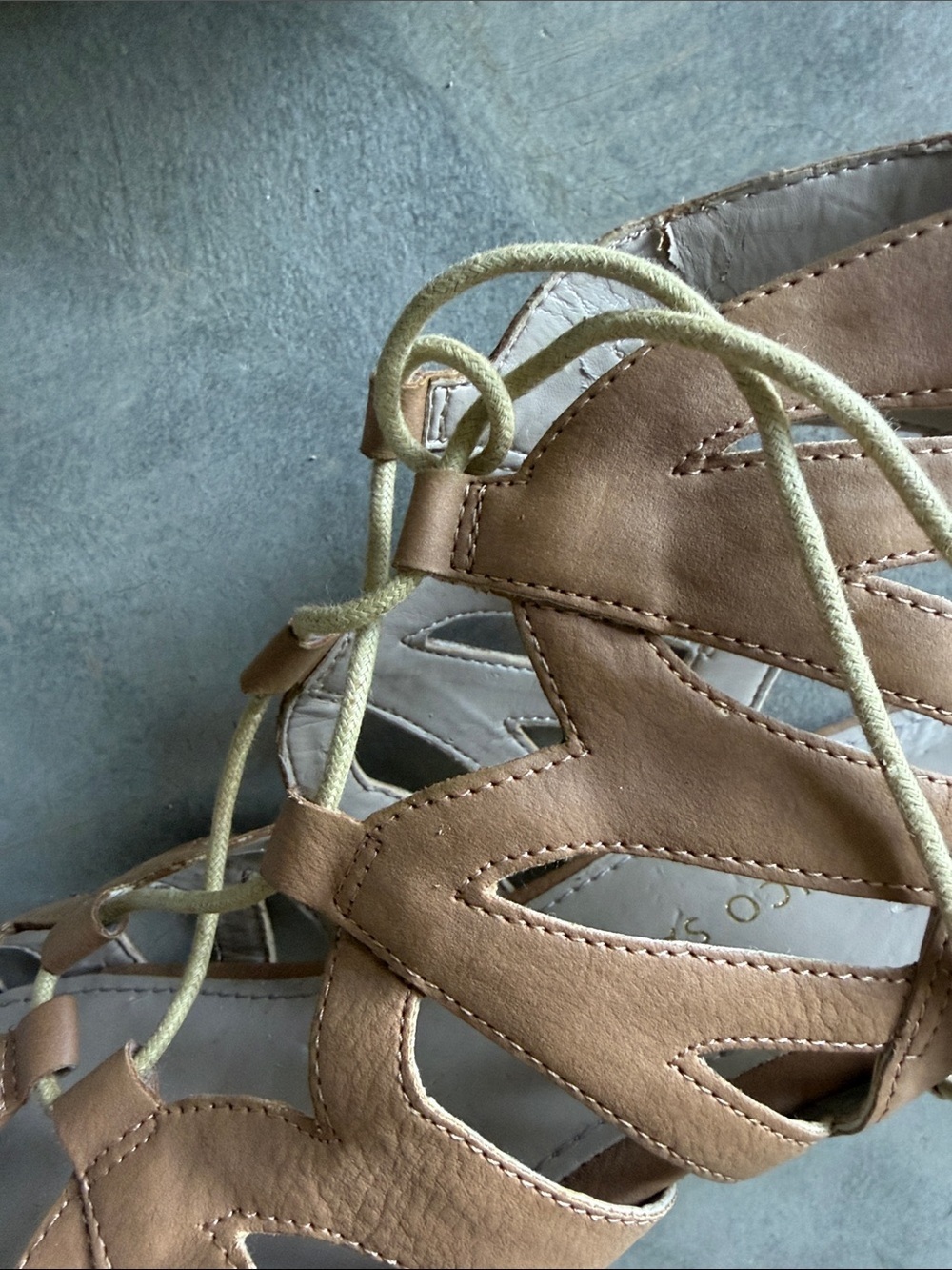 Franco Sarto Women’s Tan Lace-Up Cutout Wedge Sandals size 10 - Picture 9 of 9